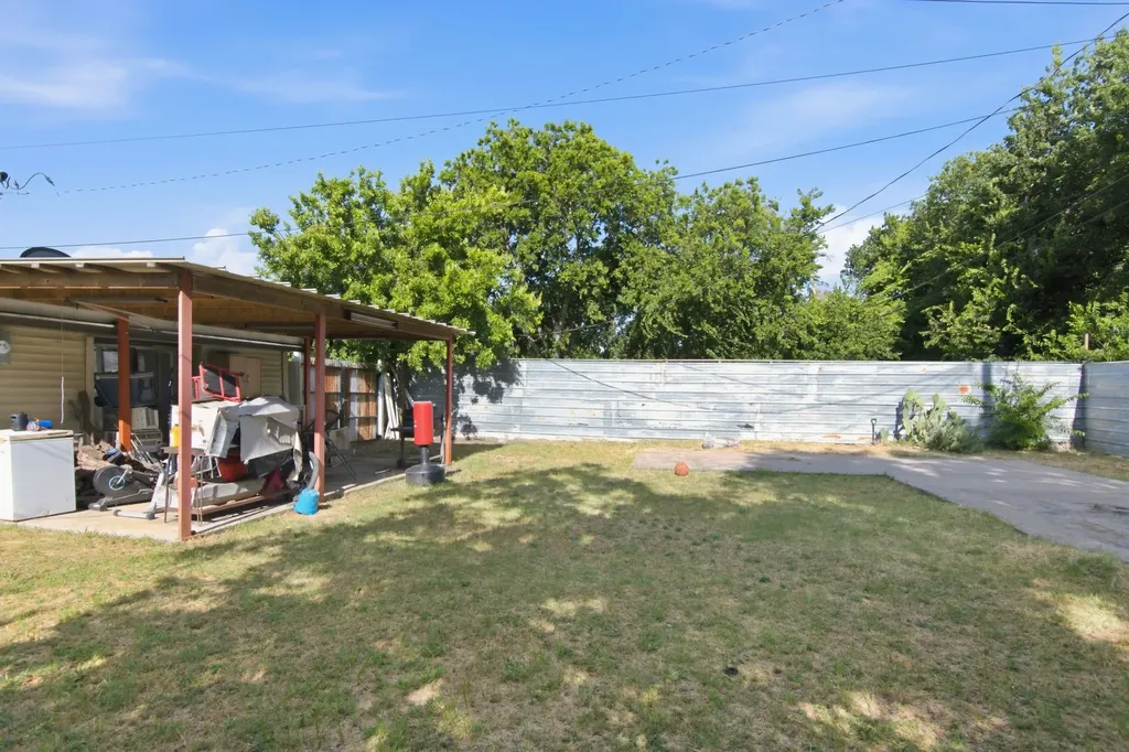8814 Clifford Street White Settlement TX 76108
