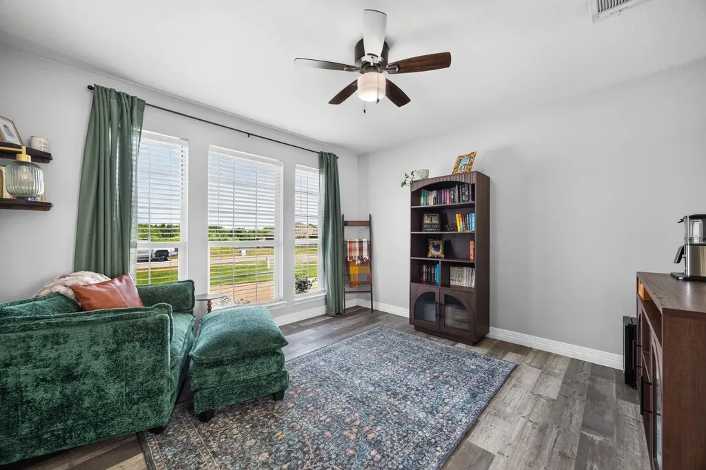 6501 Rienzi Drive Greenville TX 75402