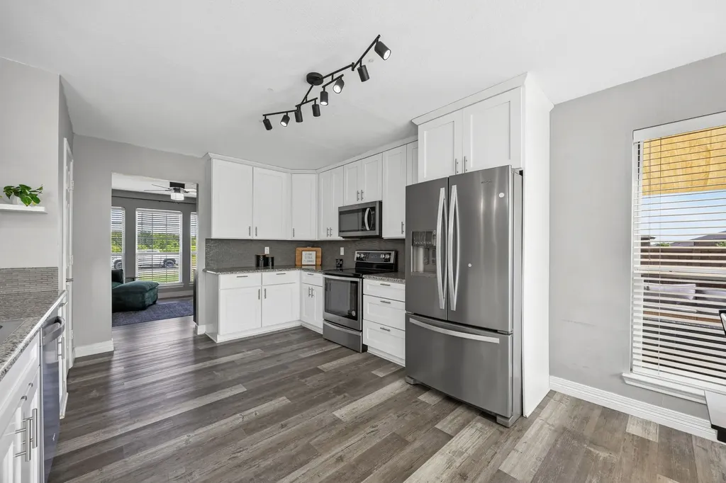 6501 Rienzi Drive Greenville TX 75402