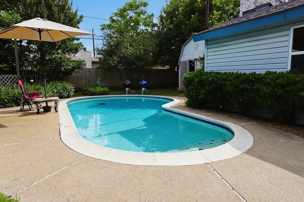 1105 Glenn Drive Euless TX 76039