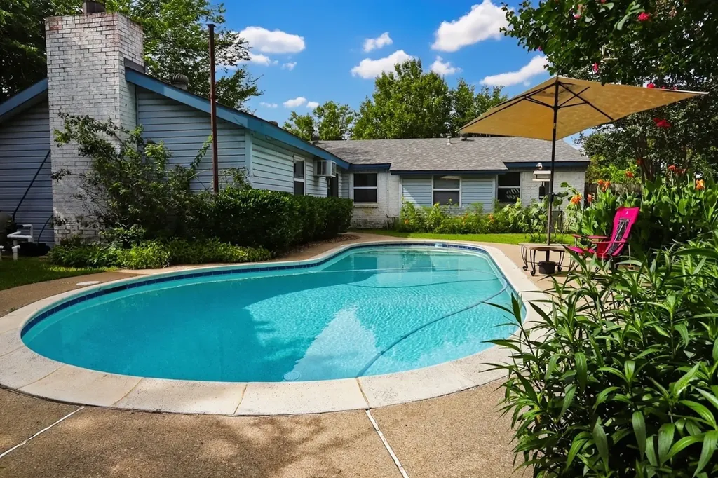 1105 Glenn Drive Euless TX 76039