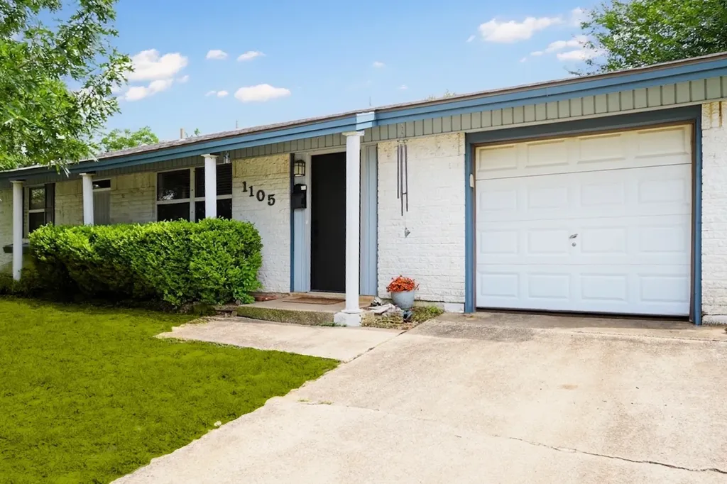 1105 Glenn Drive Euless TX 76039