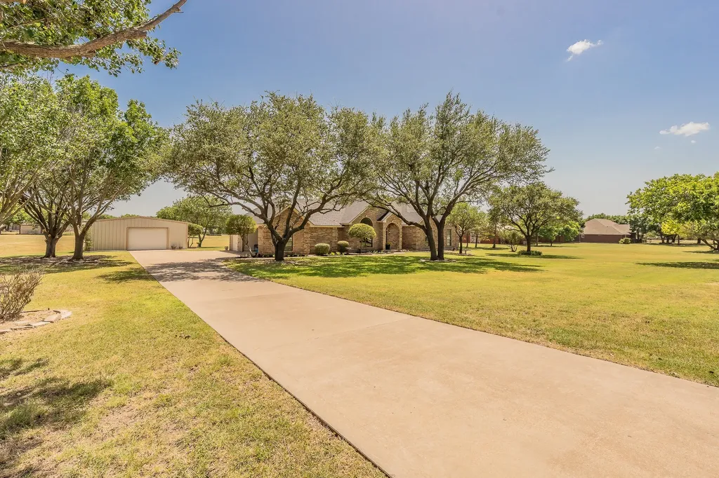 2305 Floyd Hampton Road Crowley TX 76036
