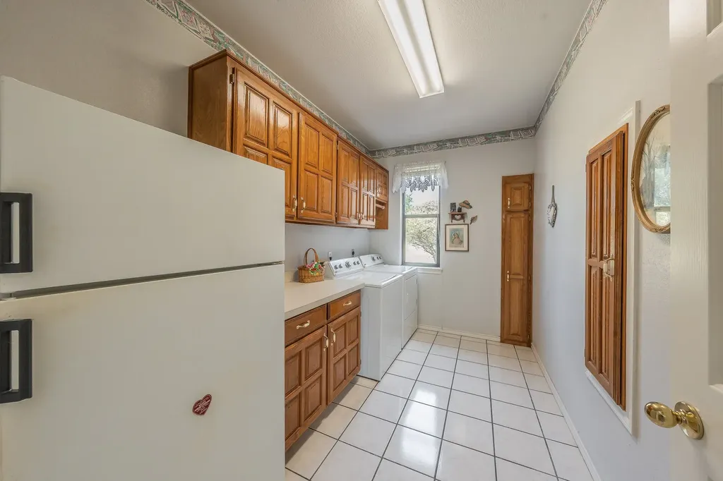 2305 Floyd Hampton Road Crowley TX 76036