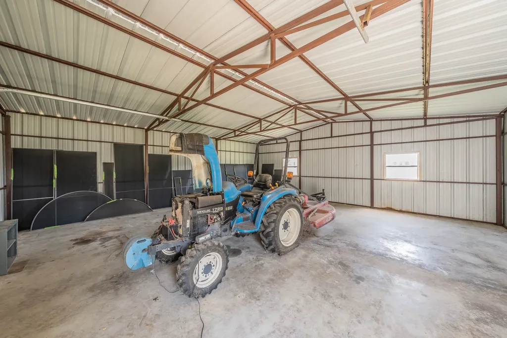 2305 Floyd Hampton Road Crowley TX 76036