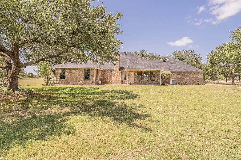 2305 Floyd Hampton Road Crowley TX 76036