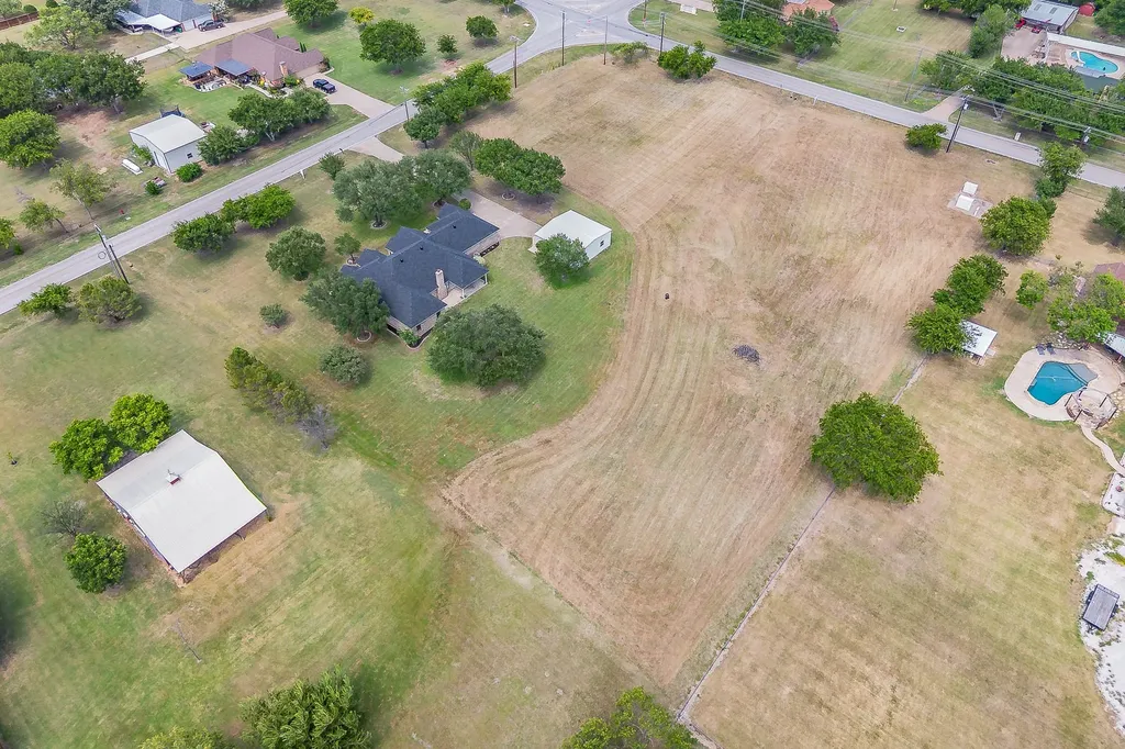 2305 Floyd Hampton Road Crowley TX 76036