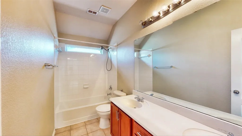 413 Perkins Drive Lantana TX 76226