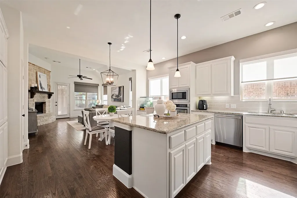 9317 Kaitlyn Court Lantana TX 76226