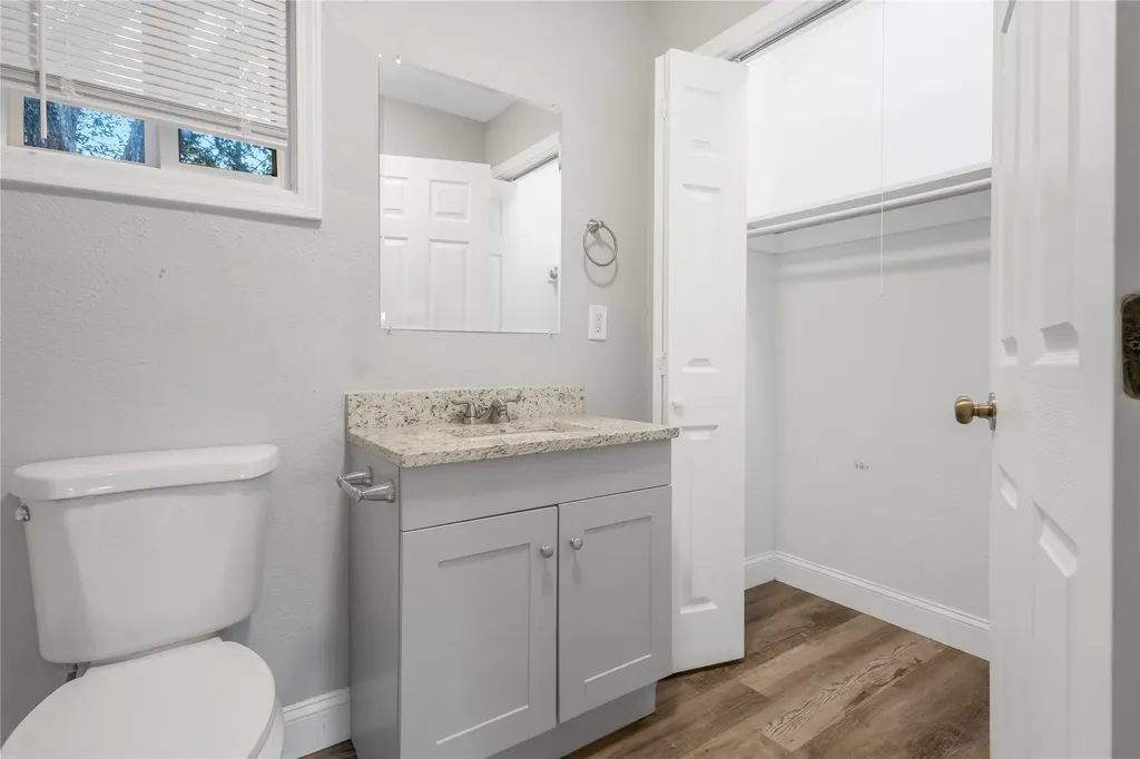 422 S Stone Street Mineola TX 75773