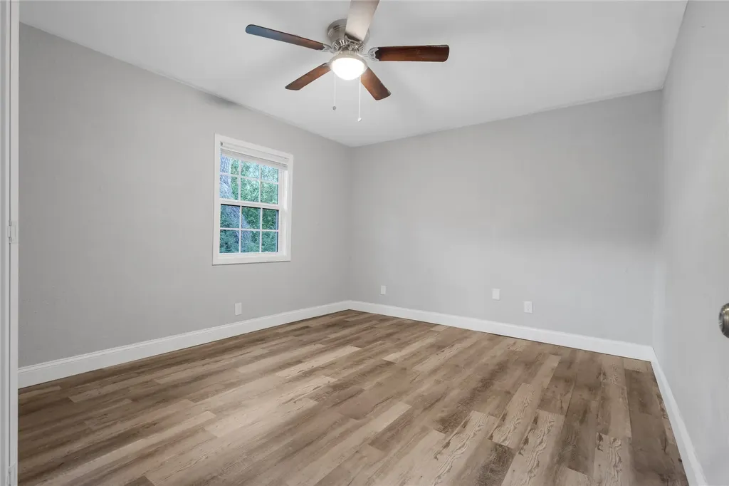 422 S Stone Street Mineola TX 75773