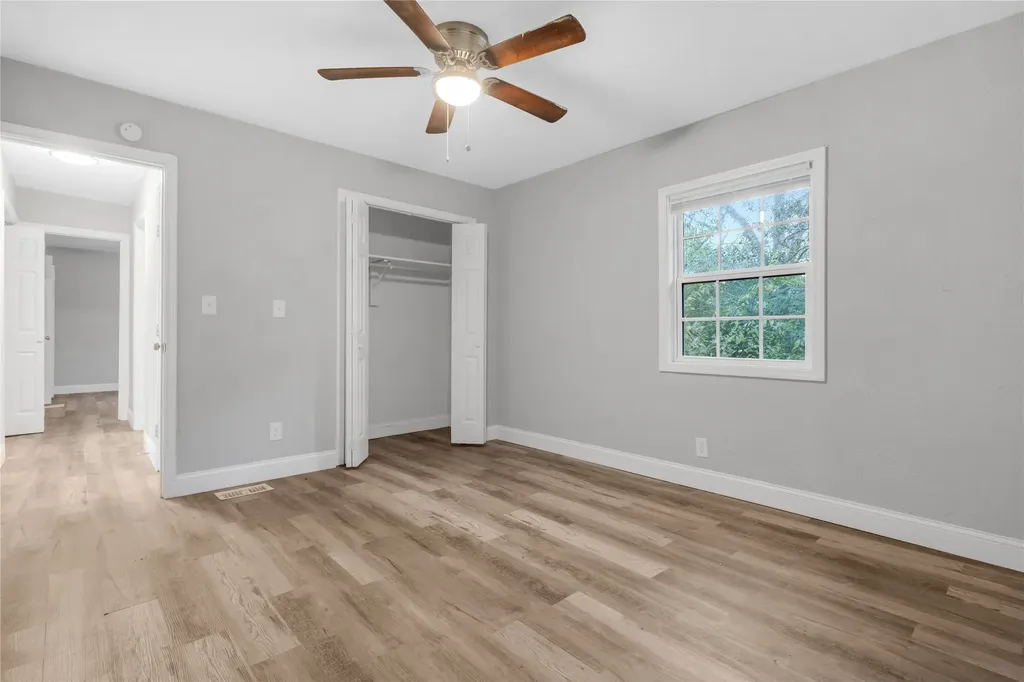 422 S Stone Street Mineola TX 75773