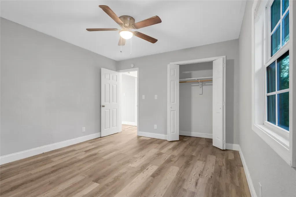422 S Stone Street Mineola TX 75773