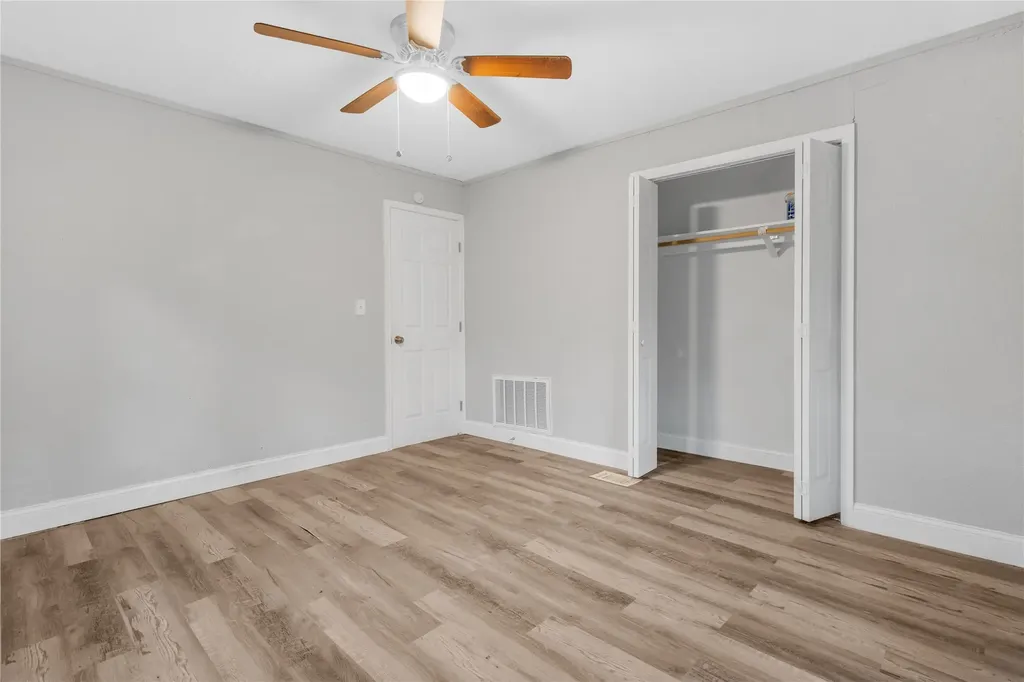 422 S Stone Street Mineola TX 75773