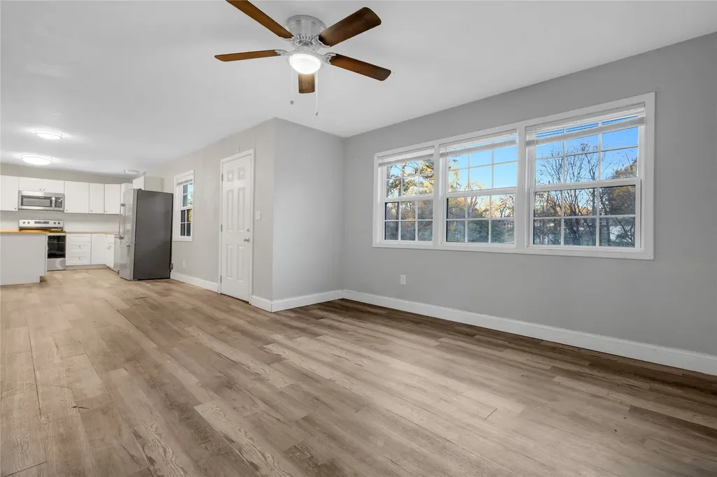 422 S Stone Street Mineola TX 75773