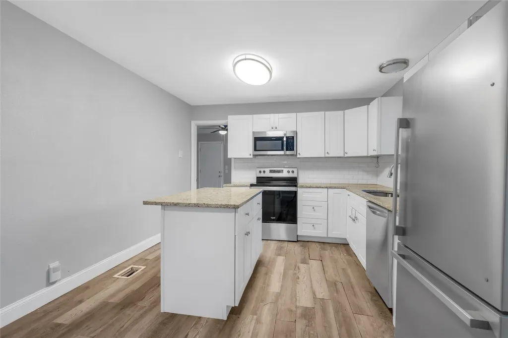 422 S Stone Street Mineola TX 75773