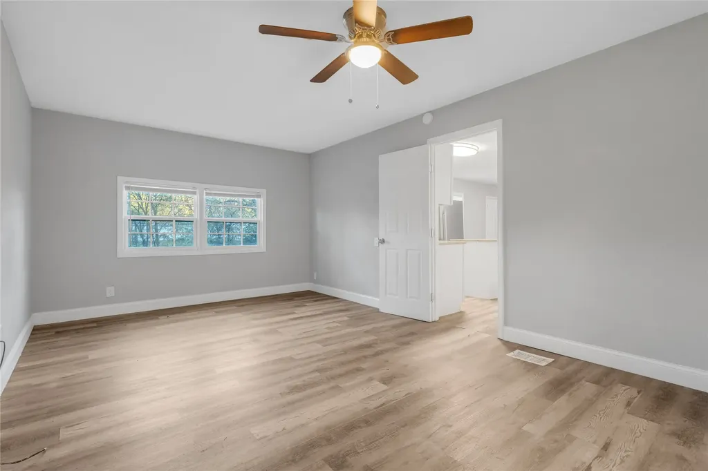 422 S Stone Street Mineola TX 75773