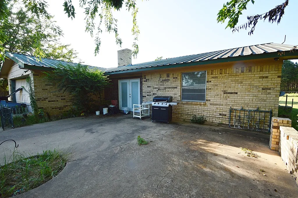 4571 County Road 3521 Greenville TX 75402