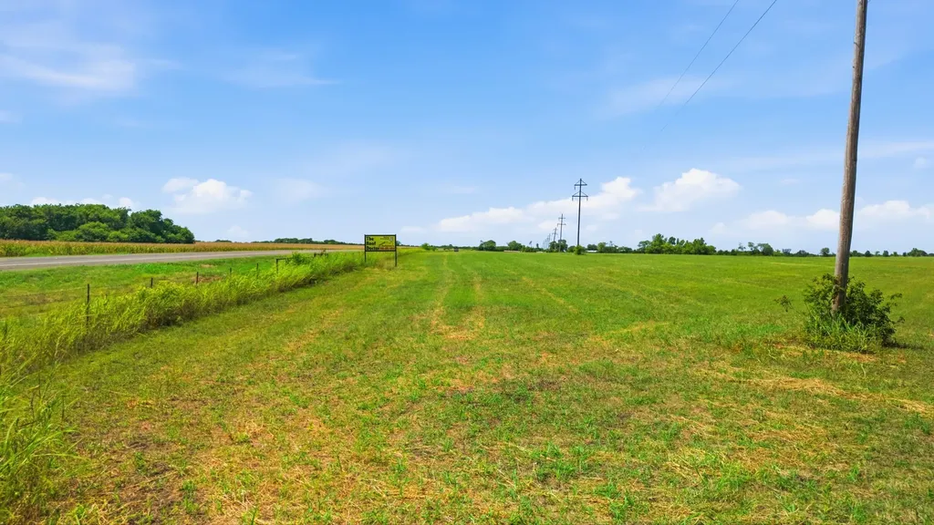 Lot 5 Highway 69 Whitewright TX 75491