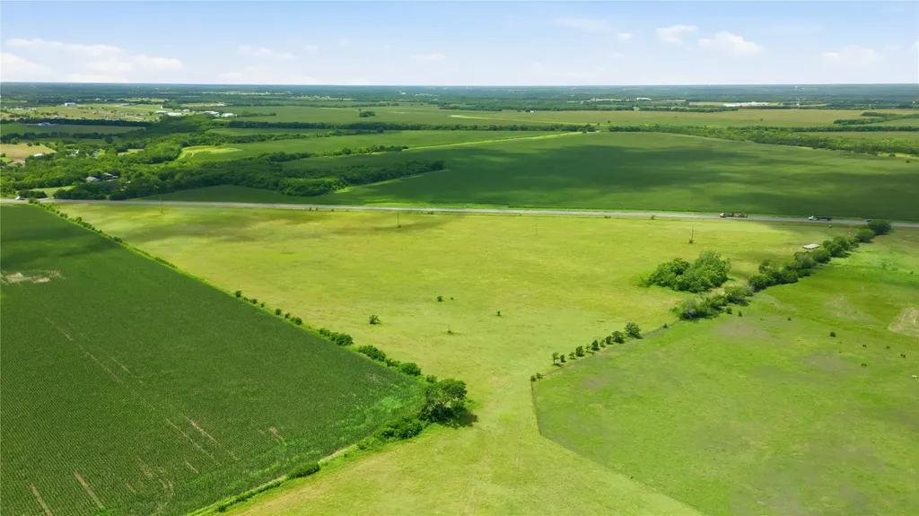 Lot 5 Highway 69 Whitewright TX 75491