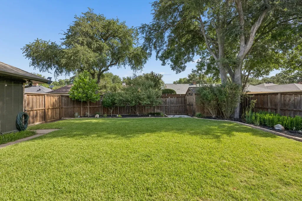 8839 Kingsley Road Dallas TX 75231