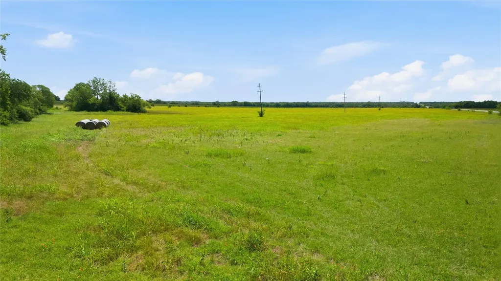 Lot 3 Highway 69 Whitewright TX 75491