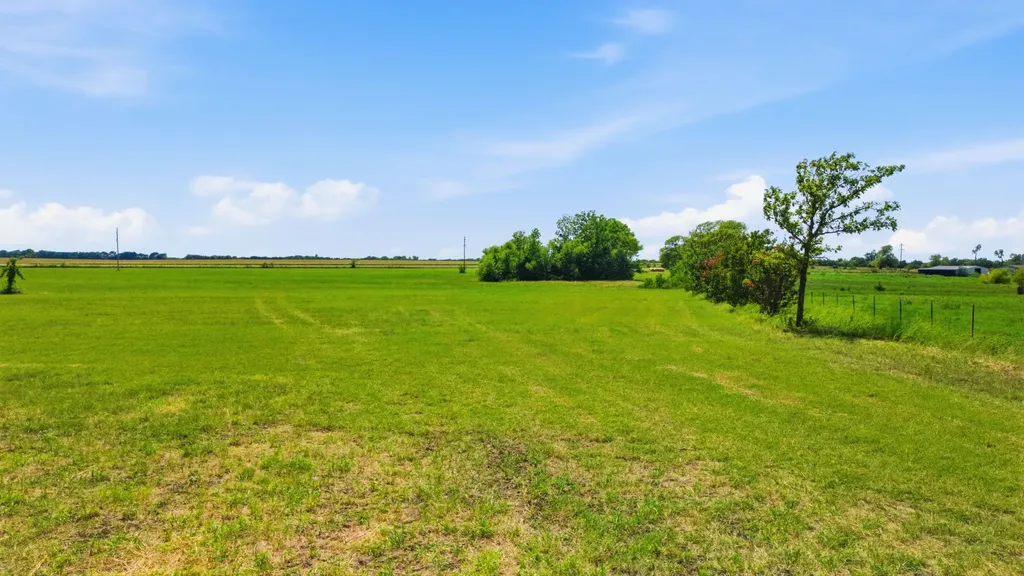 Lot 3 Highway 69 Whitewright TX 75491