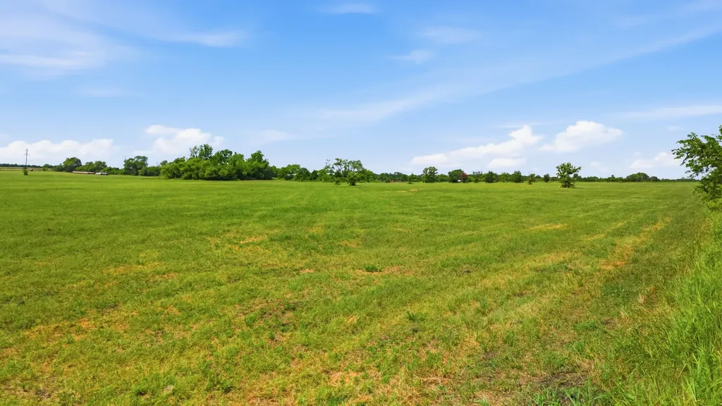 Lot 3 Highway 69 Whitewright TX 75491