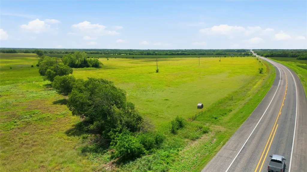 Lot 3 Highway 69 Whitewright TX 75491