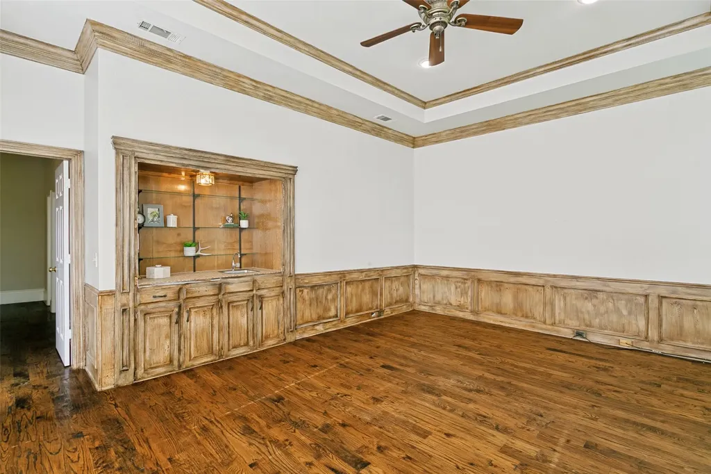 1000 Wiltshire Drive Carrollton TX 75007
