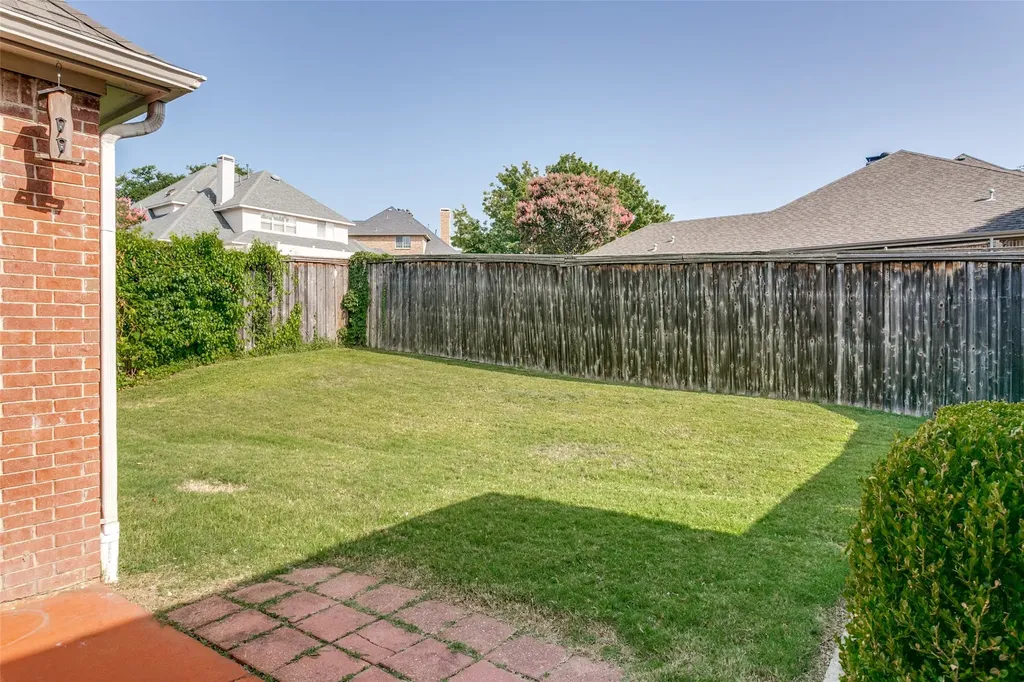 1000 Wiltshire Drive Carrollton TX 75007