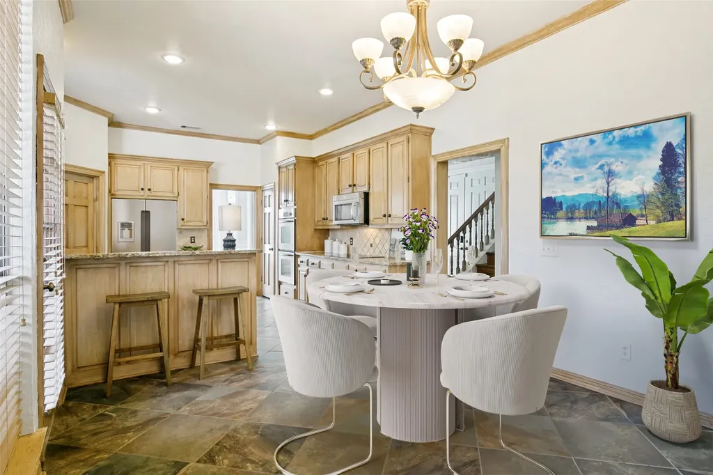 1000 Wiltshire Drive Carrollton TX 75007