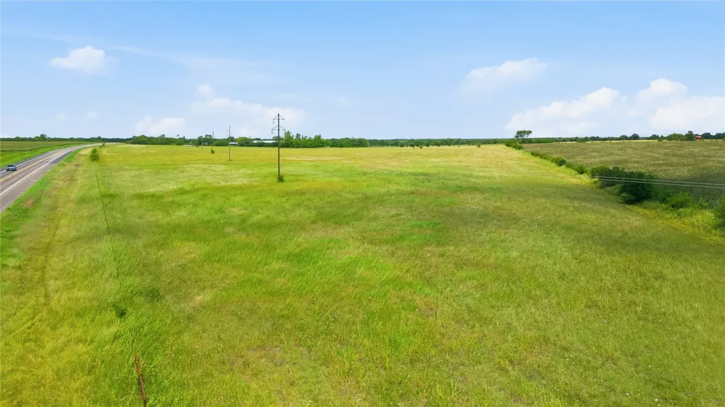 Lot 4 Highway 69 Whitewright TX 75491