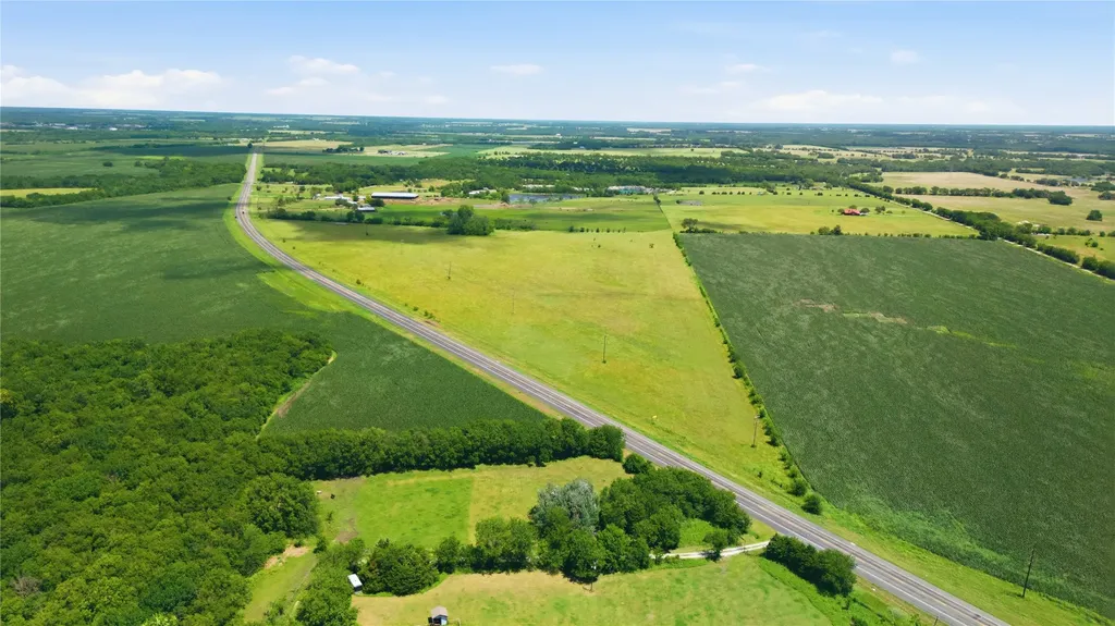 Lot 4 Highway 69 Whitewright TX 75491
