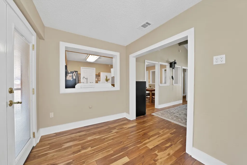 600 Mountain Laurel Lane Bedford TX 76021