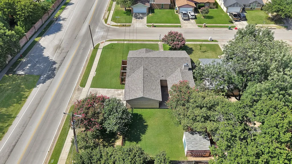 600 Mountain Laurel Lane Bedford TX 76021