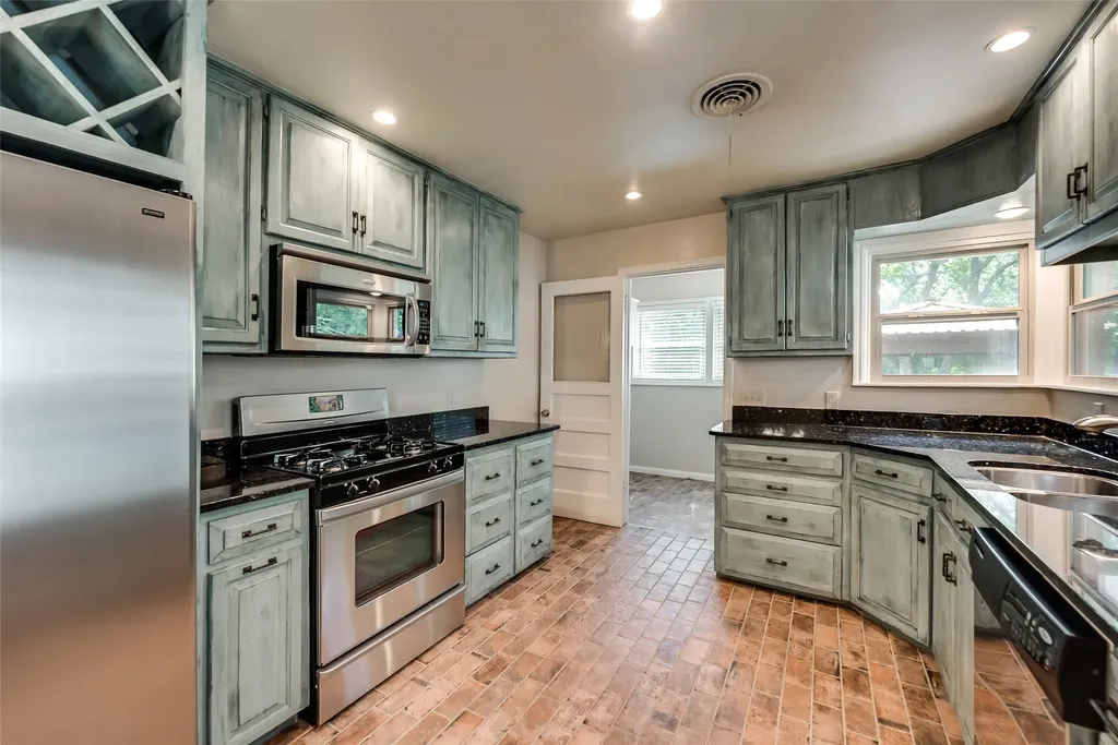 2536 Walsh Court Fort Worth TX 76109