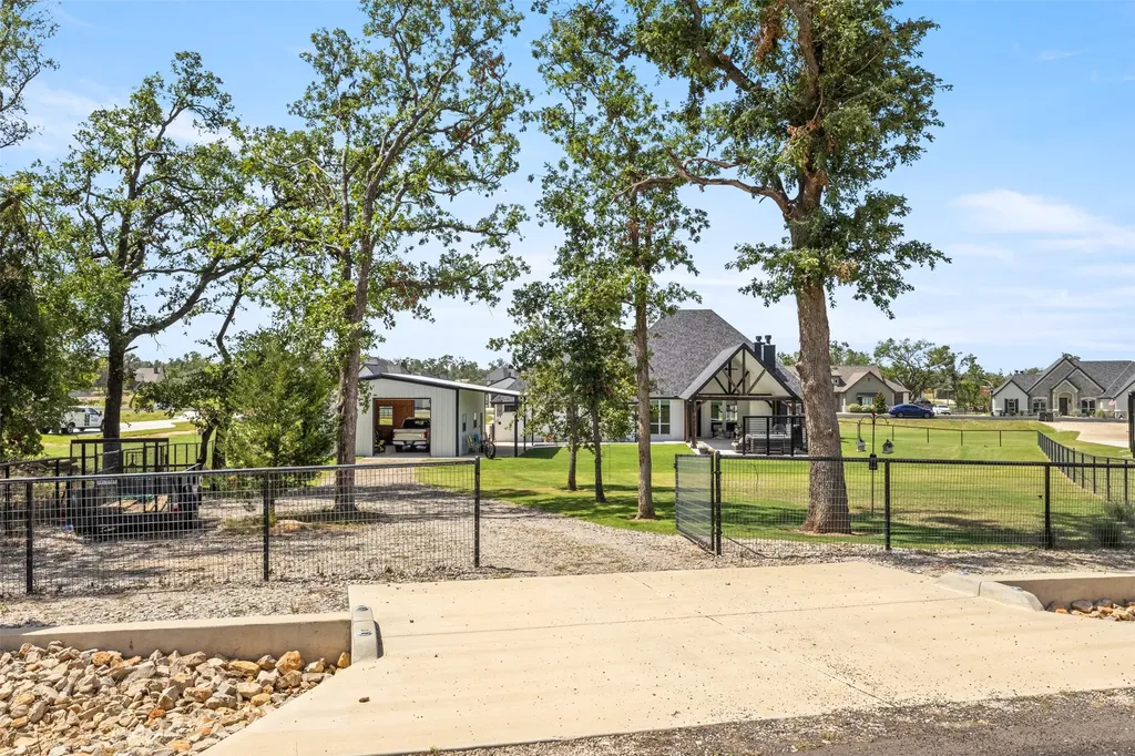 628 Winkler Way Springtown TX 76082