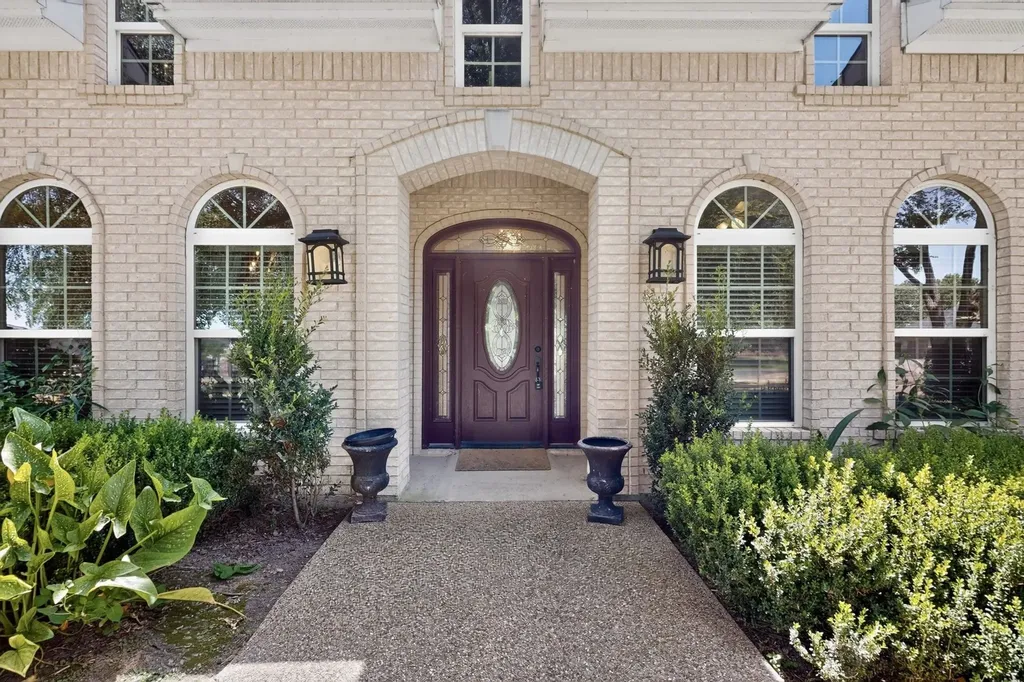 108 Cape Shore Drive Mabank TX 75143
