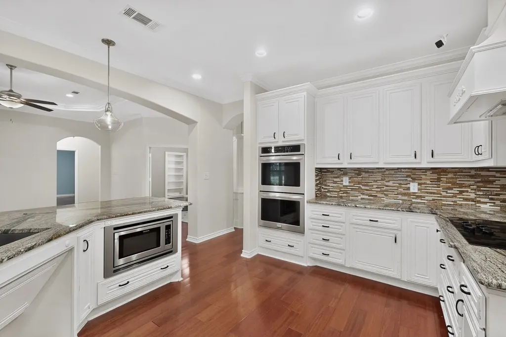 108 Cape Shore Drive Mabank TX 75143