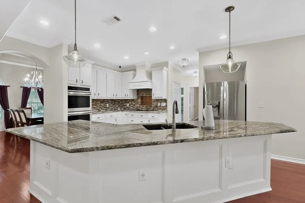 108 Cape Shore Drive Mabank TX 75143