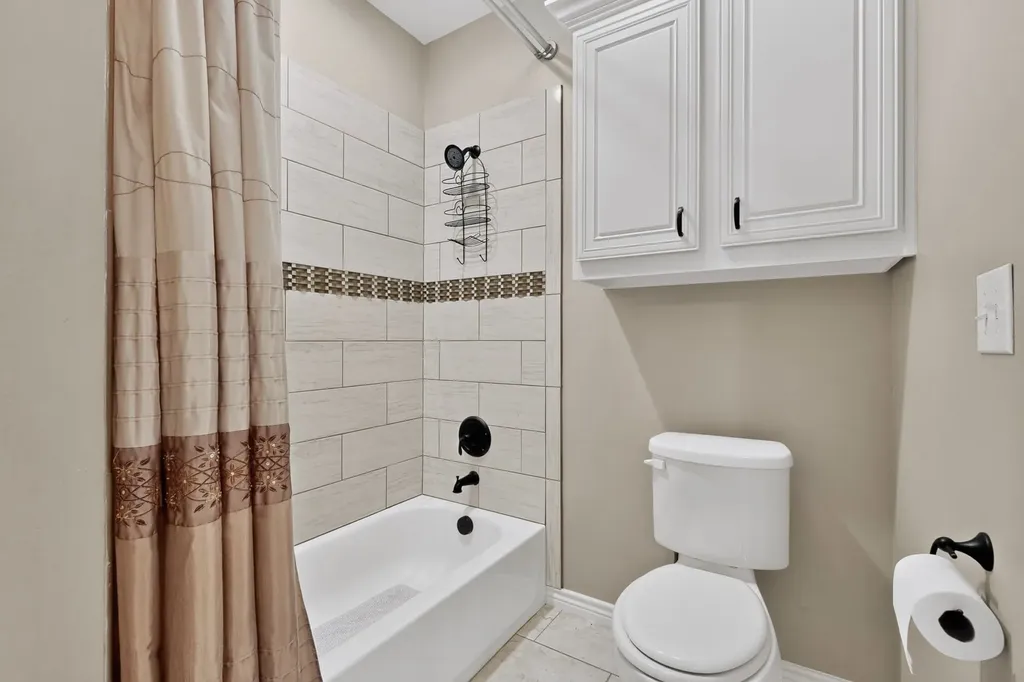 108 Cape Shore Drive Mabank TX 75143