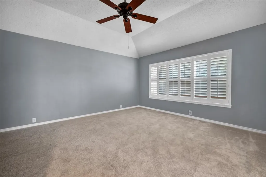 1300 Yellowstone Lane Carrollton TX 75006