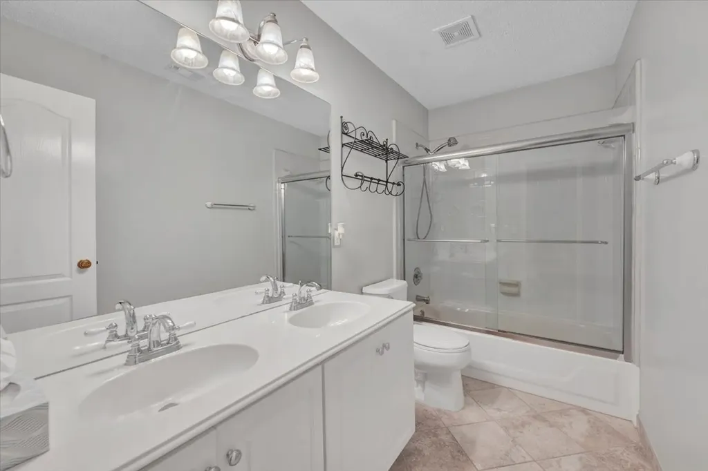 1300 Yellowstone Lane Carrollton TX 75006