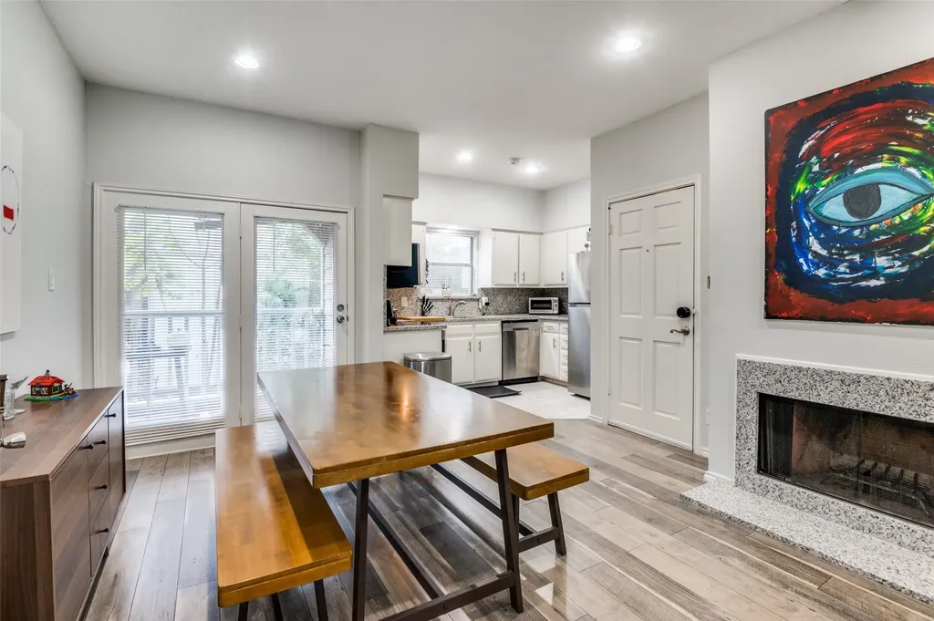 2728 Reagan Street Dallas TX 75219