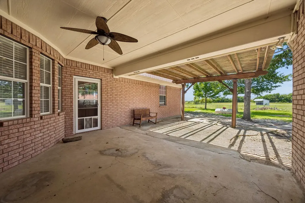 2176 English Road Rockwall TX 75032
