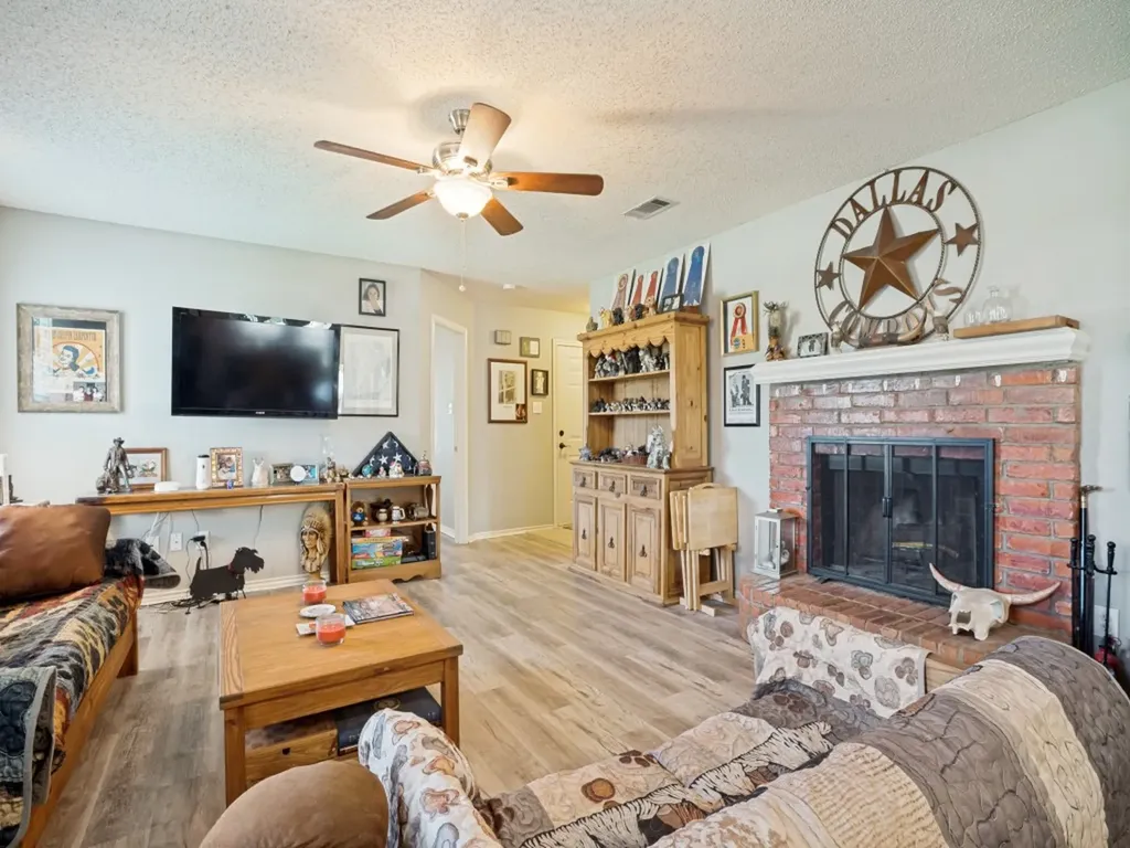 1036 Summit Drive Justin TX 76247