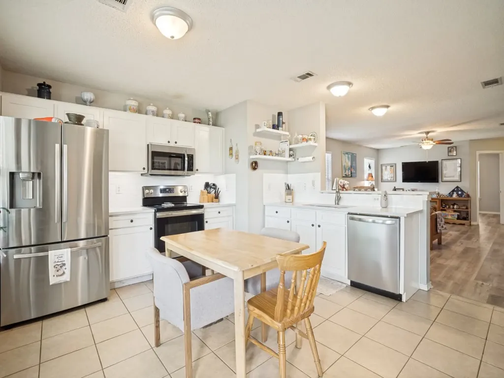 1036 Summit Drive Justin TX 76247