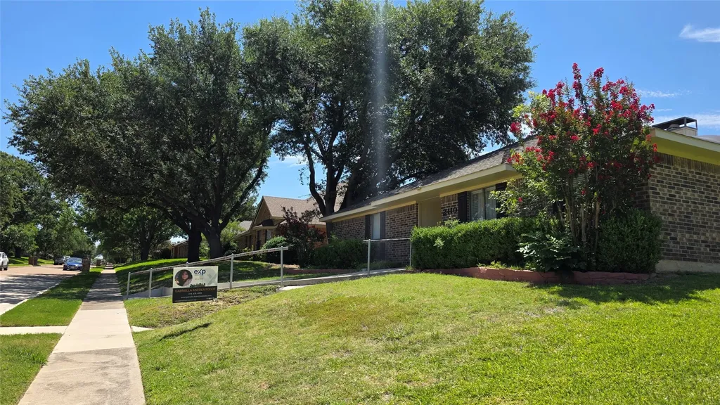 2110 Teton Carrollton TX 75006