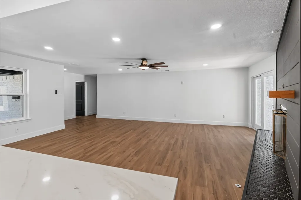 1708 High Point Circle Garland TX 75041